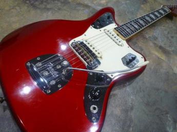Fender フェンダー Jaguar 1967 CAR キャンディアップルレッド マッチングヘッド