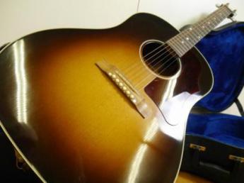 Gibson Custom Shop エレアコ/アコースティックギター J-45 Standard