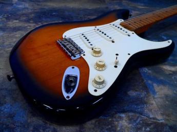 Fender USA エレキギターAmerican Vintage Stratocasterストラト