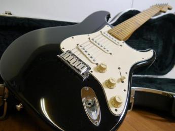 Fender USA/フェンダー エレキギター American Standard Strat